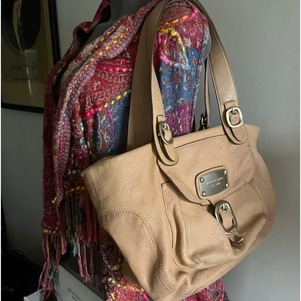 MICHAEL KORS ~ Vintage ~ Large Tan Leather ~ Shoulder Bag/Satchel/Tote Purse